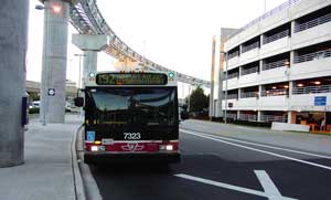 Toronto bus, Pearson Airport  YYZ, Terminal 3